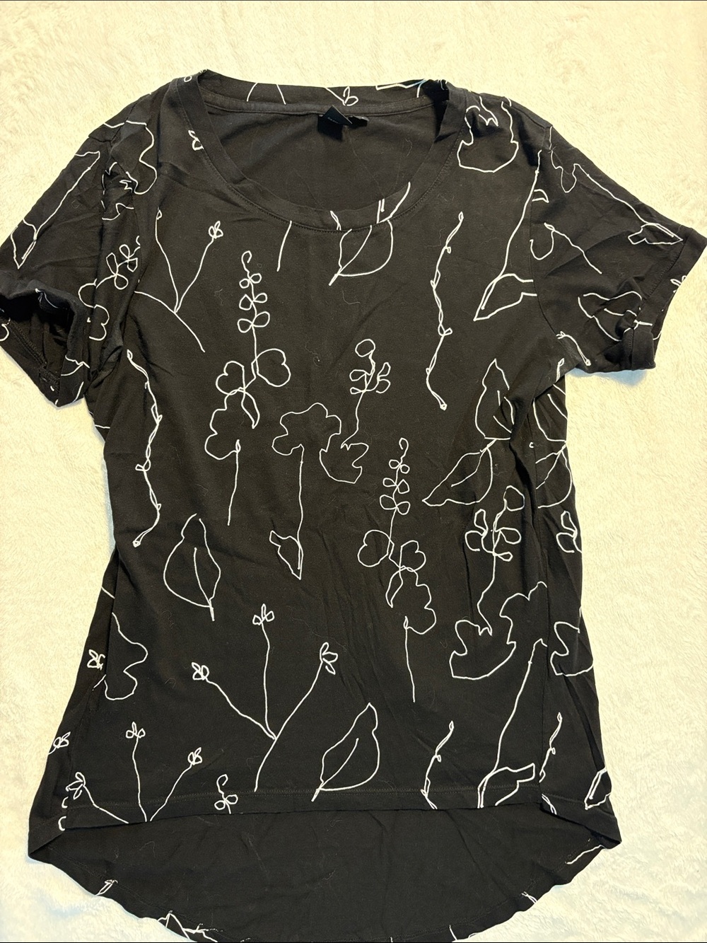 Simons Black Short Sleeve Tee with White Floral Line Print